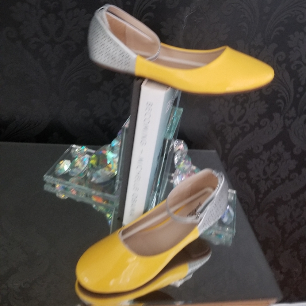 Girls Ankle Strap Ballerina Shoes